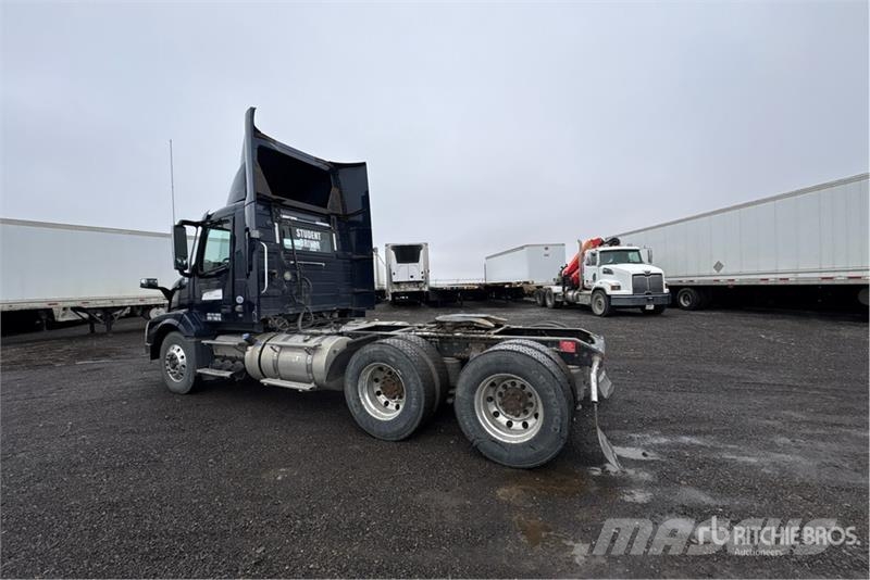 Volvo VNL Trekkers