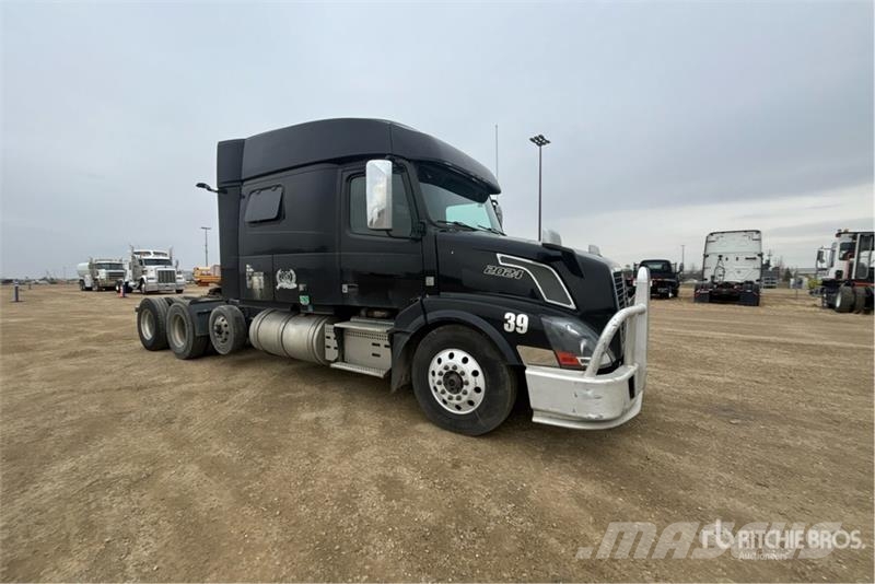 Volvo VNL 牵引车