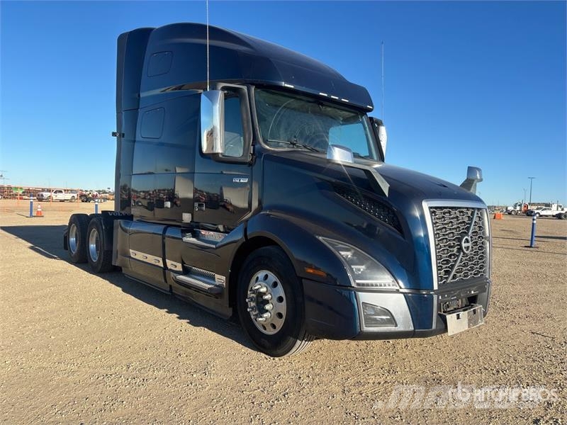 Volvo VNL Trekkers