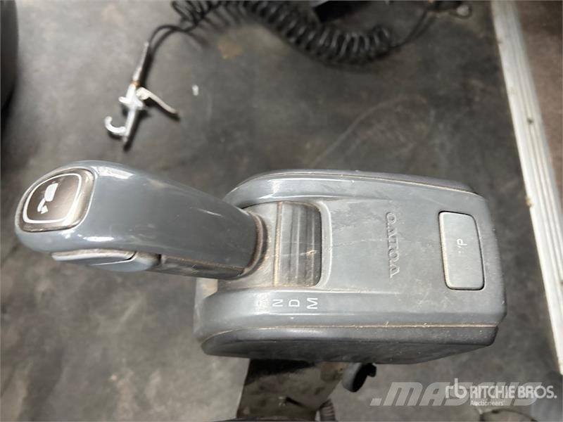 Volvo VNL 牵引车