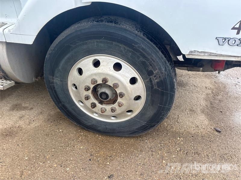 Volvo VNL Caminhões basculantes