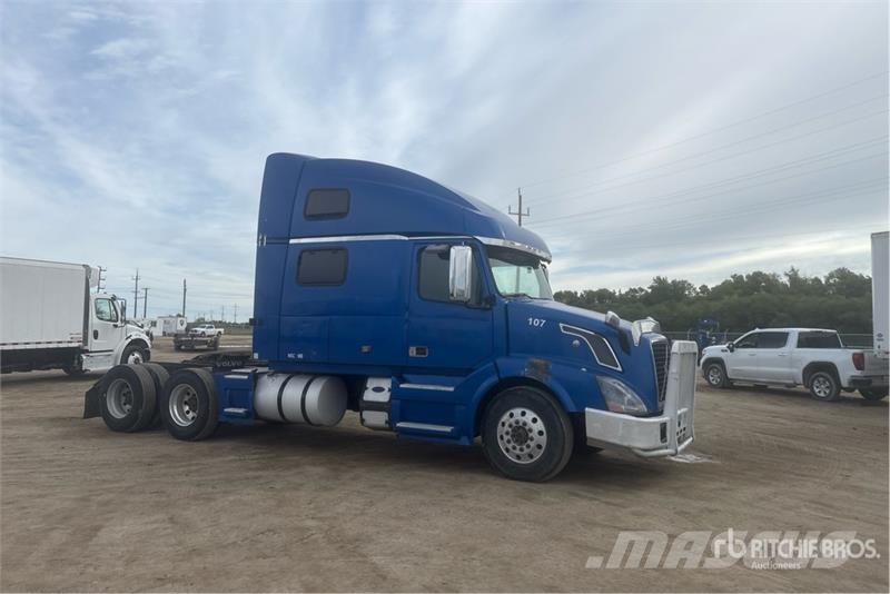 Volvo VNL 曳引機組件