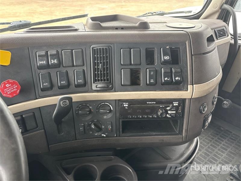 Volvo VNL 牵引车