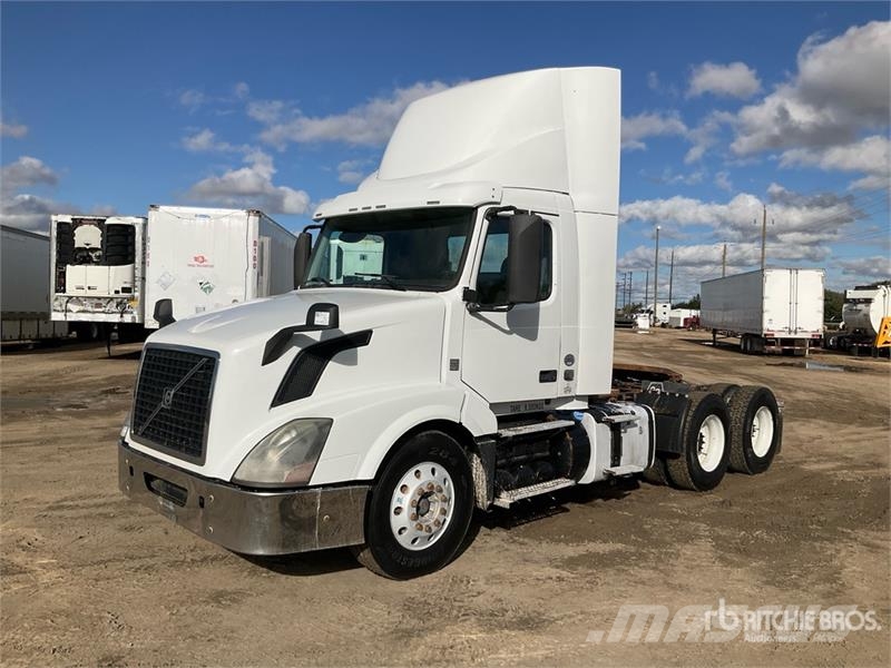 Volvo VNL 牵引车