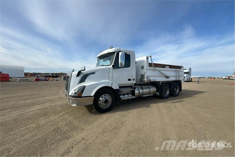 Volvo VNL Kipper