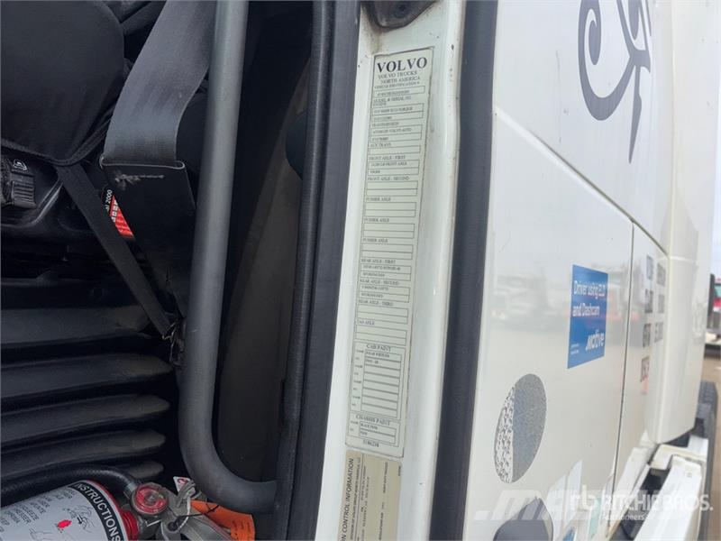 Volvo VNL Tegljači