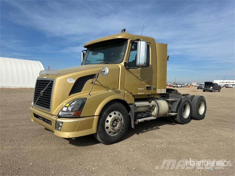 Volvo VNL Trekkers