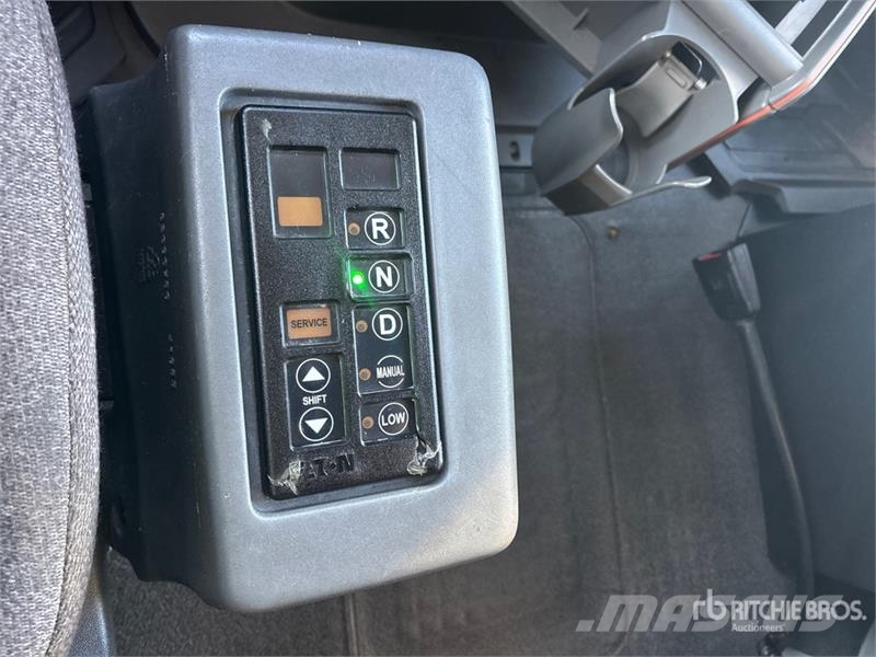 Volvo VNL Trekkers