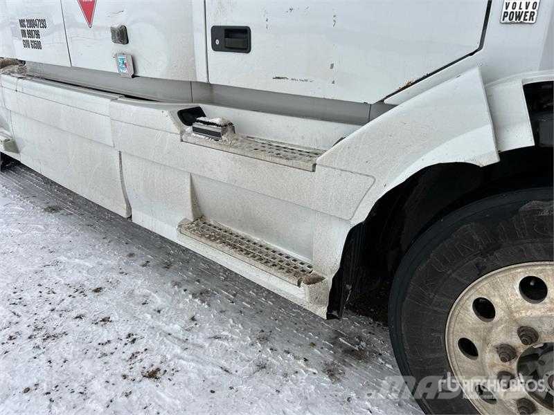 Volvo VNL 牵引车