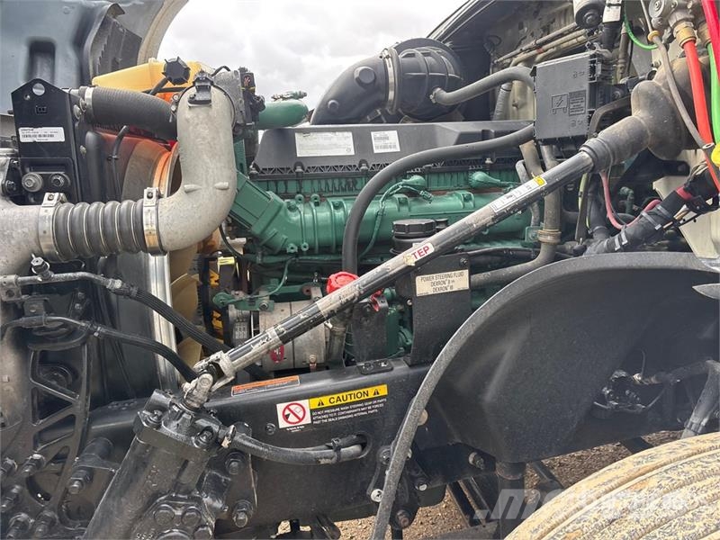 Volvo VNL Sattelzugmaschinen