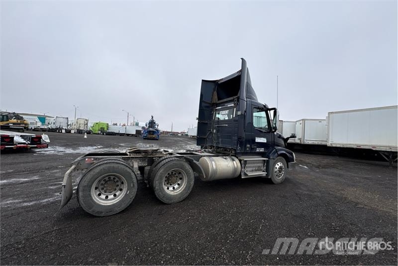 Volvo VNL Trekkers