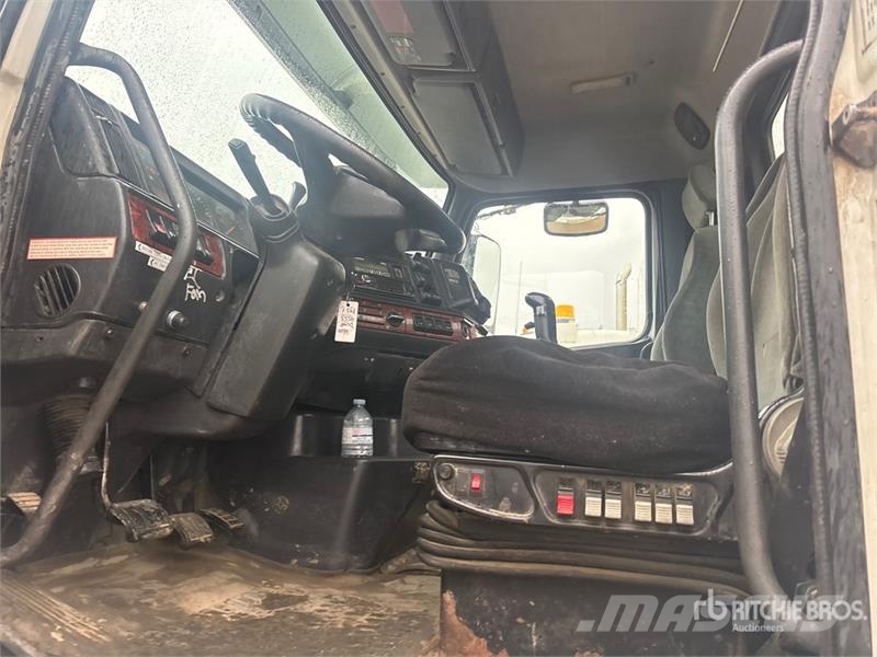 Volvo VNL Caminhões basculantes