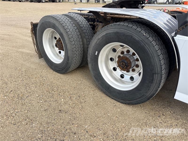 Volvo VNL Nyergesvontatók