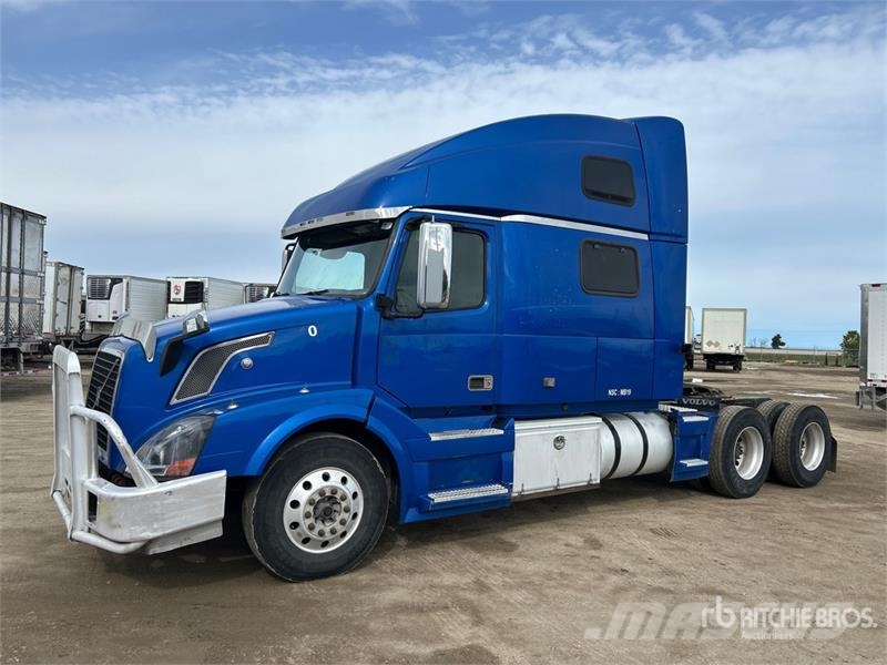 Volvo VNL 曳引機組件