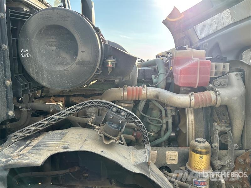 Volvo VNL Sattelzugmaschinen