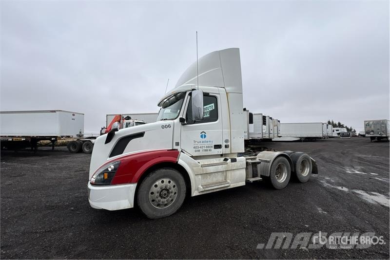 Volvo VNL Trekkers