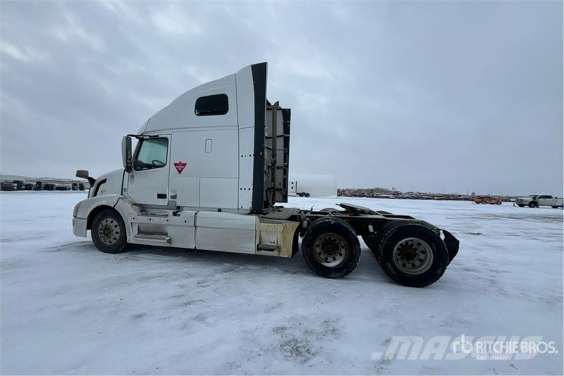 Volvo VNL Motrici e Trattori Stradali