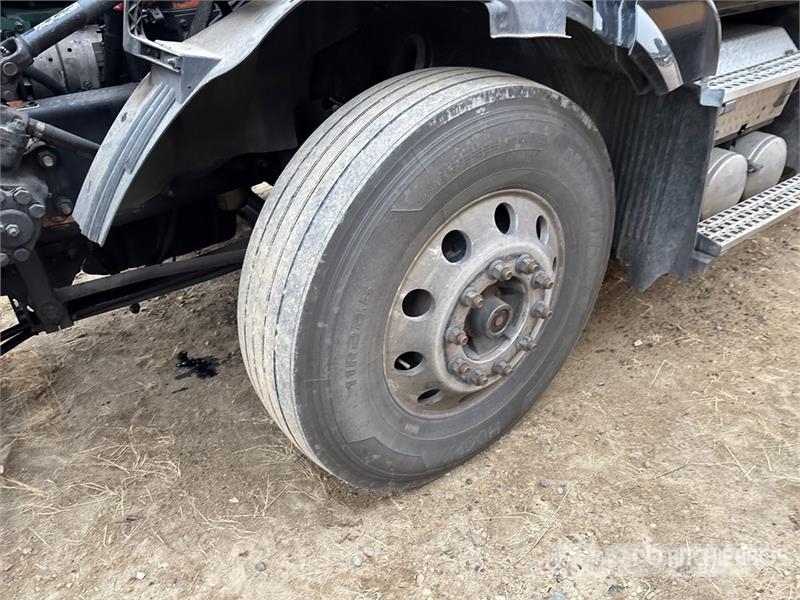 Volvo VNL Truck Tractor Units