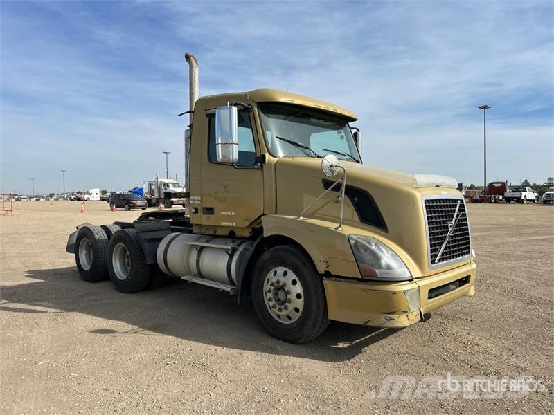 Volvo VNL Trekkers