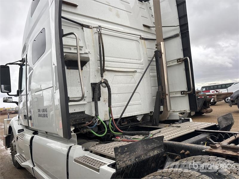 Volvo VNL Sattelzugmaschinen