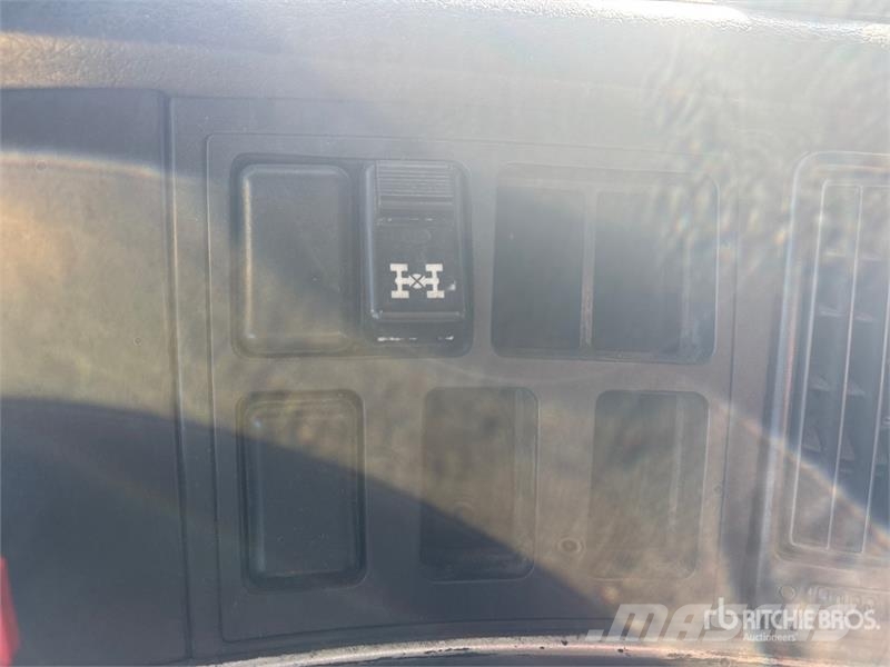 Volvo VNL 牵引车