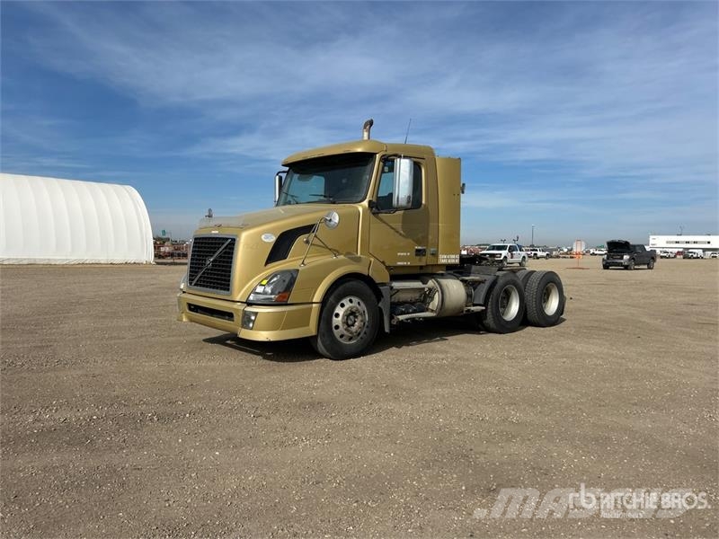 Volvo VNL Trekkers