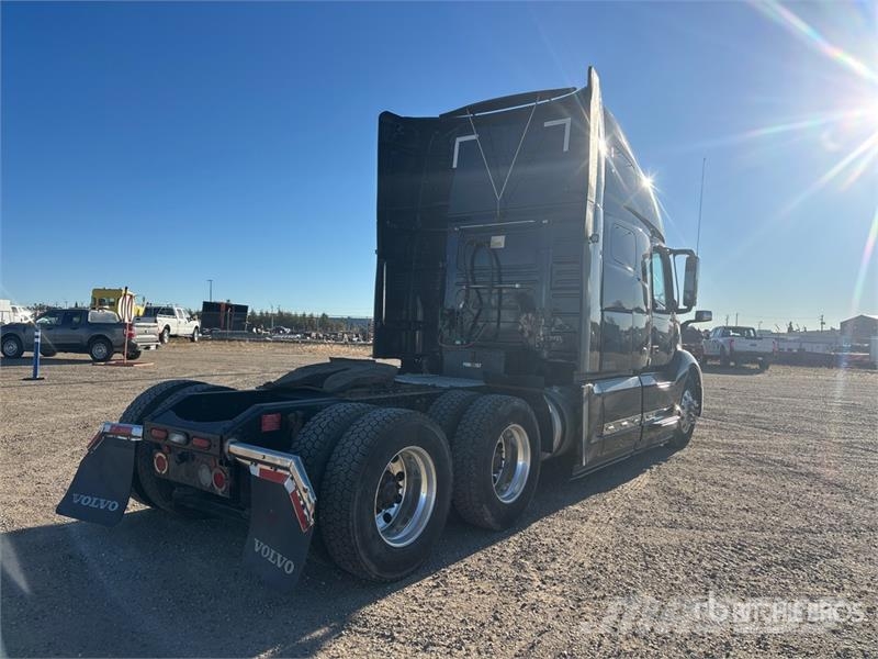 Volvo VNL Trekkers