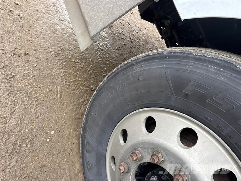 Volvo VNL Sattelzugmaschinen
