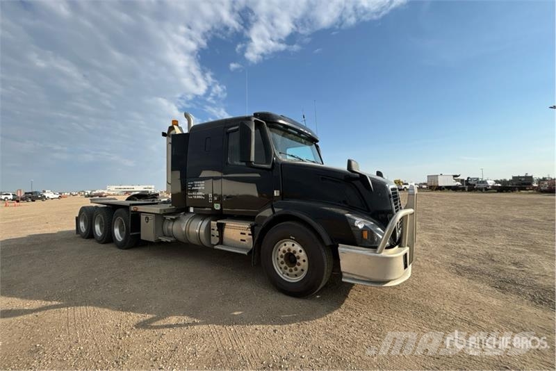 Volvo VNL Sattelzugmaschinen