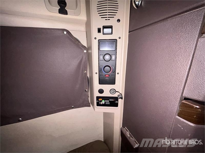 Volvo VNL 牵引车