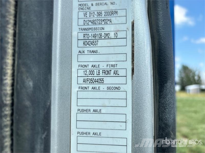 Volvo VNL 6x4 Grain Truck 农用/粮食运输车