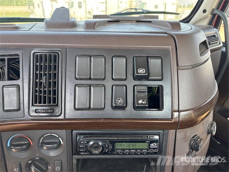 Volvo VNL300 6x4 T/A Day Cab Truck Tractor Prime Movers