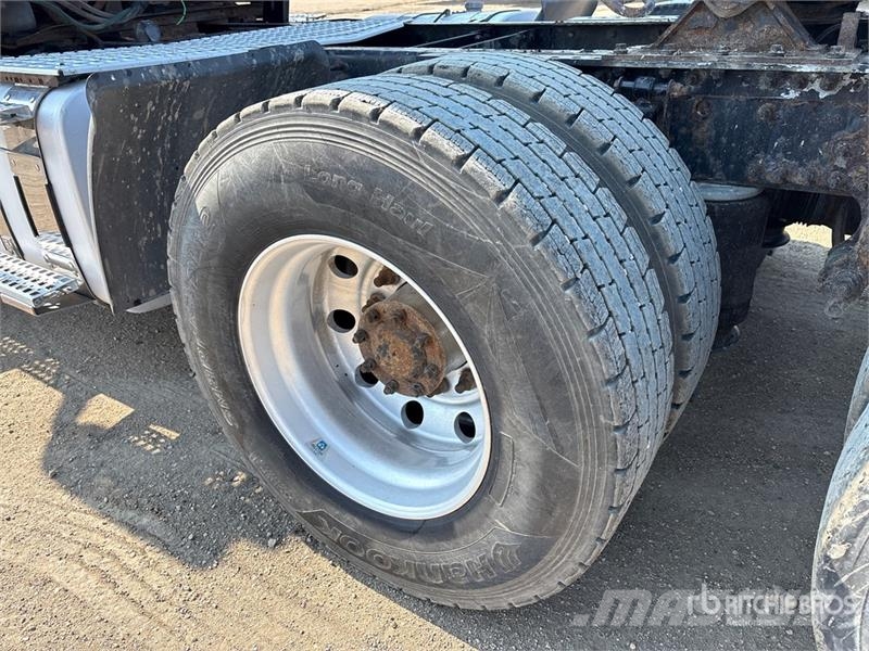 Volvo VNL300 6x4 T/A Day Cab Truck Tractor Prime Movers