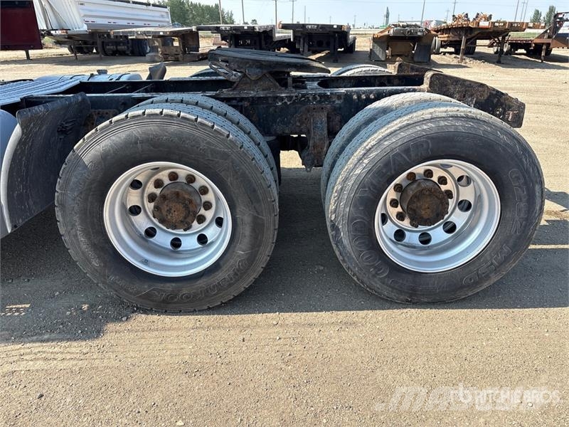 Volvo VNL300 6x4 T/A Day Cab Truck Tractor Prime Movers