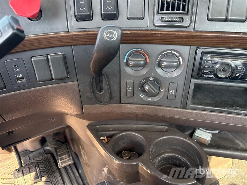 Volvo VNL300 6x4 T/A Day Cab Truck Tractor Prime Movers
