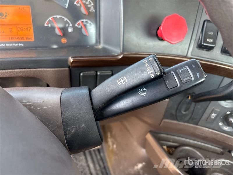 Volvo VNL300 6x4 T/A Day Cab Truck Tractor Prime Movers