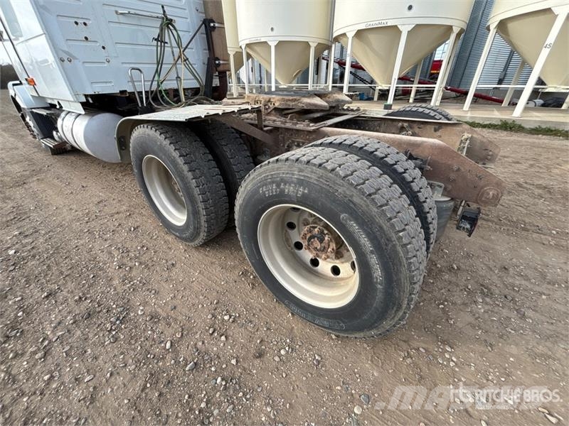 Volvo VNL630 Tracteur routier