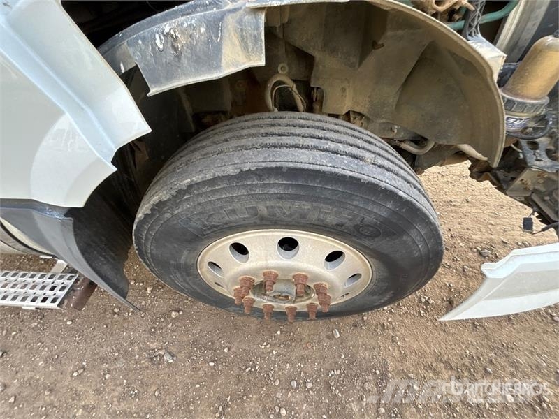 Volvo VNL630 Tracteur routier