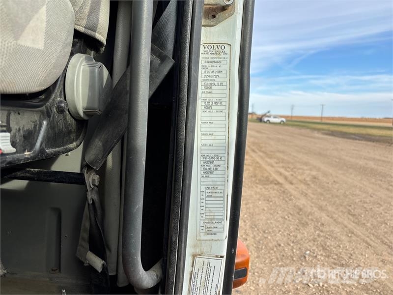 Volvo VNL630 Tracteur routier