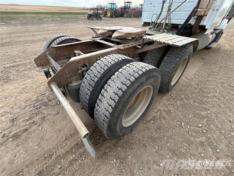 Volvo VNL630 Tracteur routier