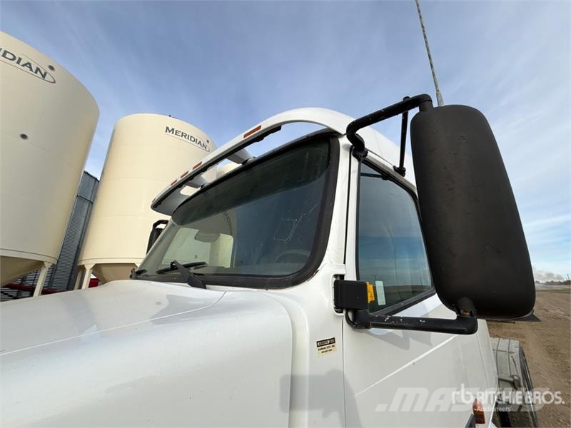 Volvo VNL630 Tracteur routier