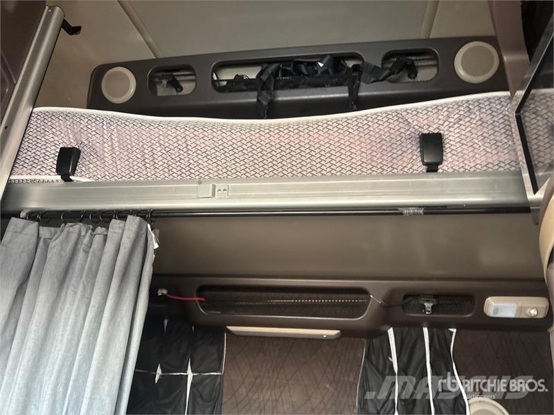 Volvo VNL64 Tegljači