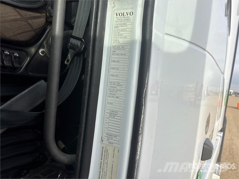 Volvo VNL64 Tegljači