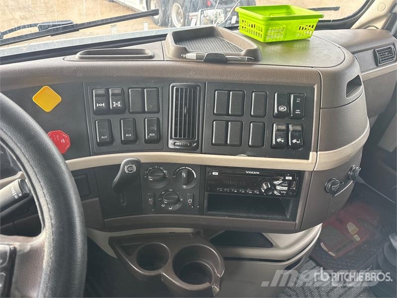 Volvo VNL64 Tegljači