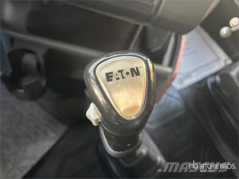 Volvo VNL64T Nyergesvontatók