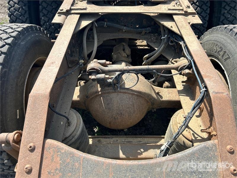 Volvo VNL64T Τράκτορες