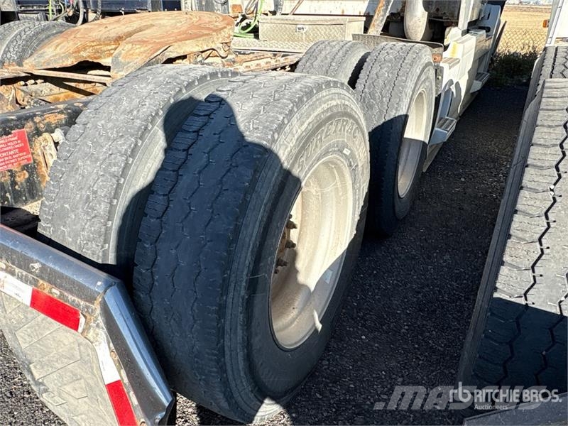 Volvo VNL64T Tracteur routier