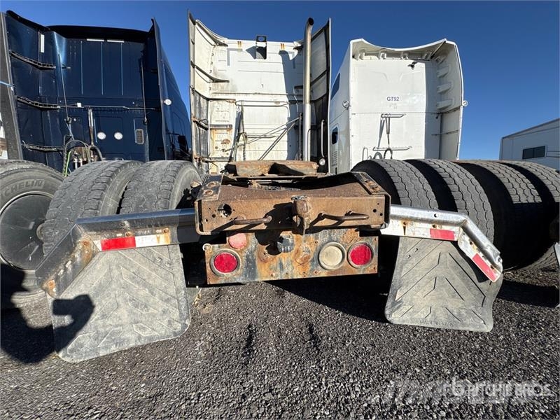 Volvo VNL64T Tracteur routier