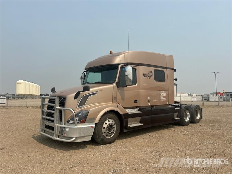 Volvo VNL64T Tractor Units