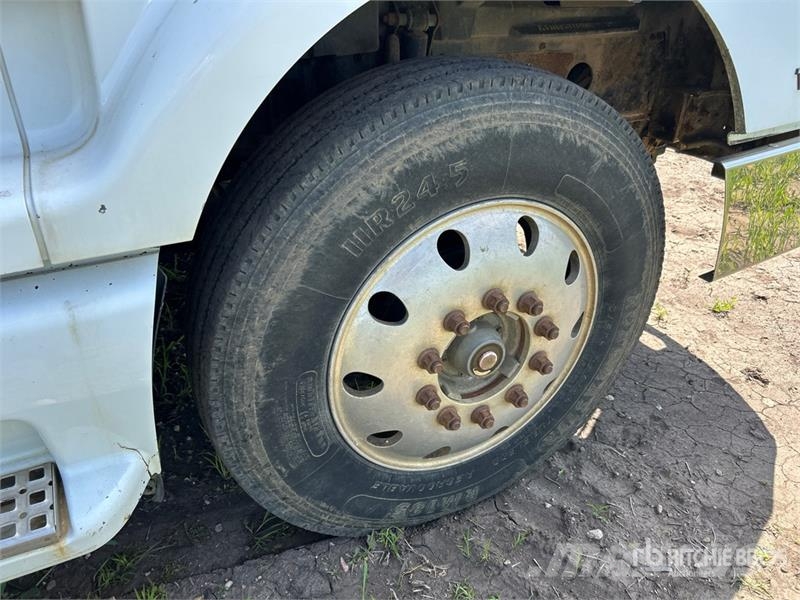 Volvo VNL64T Τράκτορες